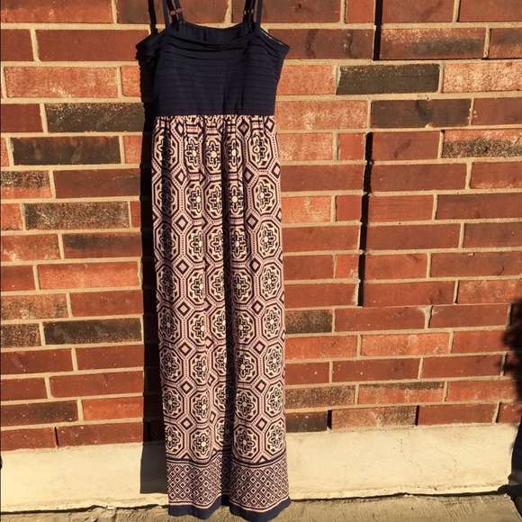 Anthropologie Dresses & Skirts - Anthropologie Lilka Maxi Dress